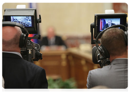 Prime Minister Vladimir Putin chairs a Government meeting|26 may, 2011|18:53