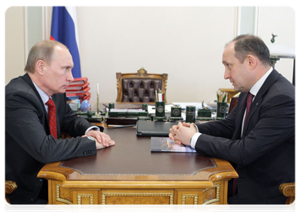 Prime Minister Vladimir Putin meets with Sergei Frank, general director of the state shipping company Sovcomflot|3 may, 2011|11:31