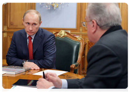 Prime Minister Vladimir Putin at a meeting with Minister of Culture Alexander Avdeyev and Director of the State Hermitage Museum Mikhail Piotrovsky|3 may, 2011|14:58