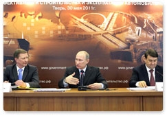 Prime Minister Vladimir Putin holds a meeting in Tver on improving the efficiency of road construction and maintenance