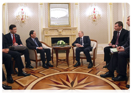 Prime Minister Vladimir Putin meeting with Chinese Vice-Premier Wang Qishan, who attended a meeting of the Russia-China Energy Dialogue|31 may, 2011|18:38