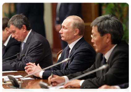 Prime Minister Vladimir Putin meets with Mongolian President Tsakhiagiin Elbegdorj|31 may, 2011|19:04