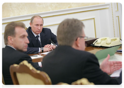 Prime Minister Vladimir Putin at the Government Presidium meeting|5 may, 2011|16:36