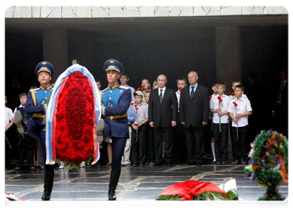 Prime Minister Vladimir Putin tours the Battle of Stalingrad open-air state memorial museum|6 may, 2011|17:19