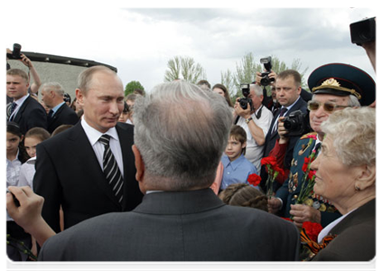 Prime Minister Vladimir Putin tours the Battle of Stalingrad open-air state memorial museum, where he met with veterans of the Great Patriotic War|6 may, 2011|17:19