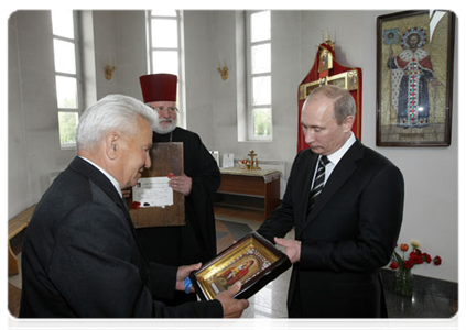 Prime Minister Vladimir Putin tours the Battle of Stalingrad open-air state memorial museum, where he met with veterans of the Great Patriotic War|6 may, 2011|17:20