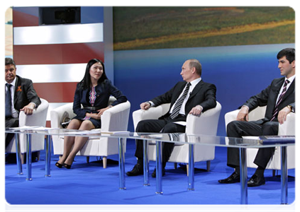 Prime Minister Vladimir Putin attends United Russia’s interregional conference titled “Strategies for the Socio-Economic Development of Southern Russia up to 2020. The 2011-2012 Programme”|6 may, 2011|19:23