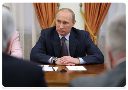 Председатель Правительства Российской Федерации В.В.Путин провёл встречу с членами координационного совета Общероссийского народного фронта|7 мая, 2011|19:13