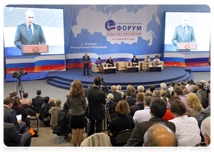 Prime Minister Vladimir Putin at the session of the Second National Forum of Rural Communities|10 june, 2011|18:27