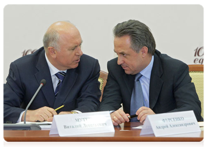 Minister of Sports, Tourism and Youth Policy Vitaly Mutko and head of the Republic of Mordovia Nikolai Merkushkin at a meeting of the steering committee charged with organising the celebrations of the 1,000th anniversary of the unification of the Mordovian and Russian peoples|10 june, 2011|20:53