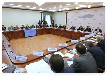 Prime Minister Vladimir Putin holds a meeting of the steering committee charged with organising the celebrations of the 1,000th anniversary of the unification of the Mordovian and Russian peoples|10 june, 2011|20:53