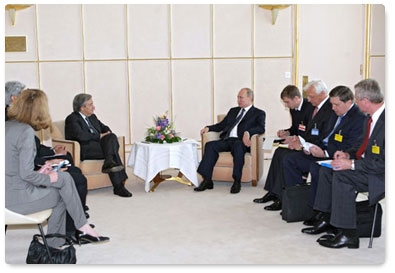 Prime Minister Vladimir Putin meets with UN High Commissioner for Refugees Antonio Guterres