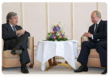 Prime Minister Vladimir Putin meets with UN High Commissioner for Refugees Antonio Guterres|15 june, 2011|15:43