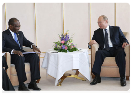 Prime Minister Vladimir Putin meets with Secretary General of the International Telecommunication Union Hamadoun Toure|15 june, 2011|16:58