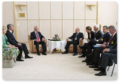 Председатель Правительства Российской Федерации В.В.Путин встретился с Генеральным секретарём Международной организации по стандартизации Робом Стилом