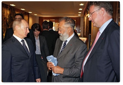 Завершая рабочий визит в Швейцарию, В.В.Путин встретился с организаторами международной экспедиции по исследованию дна Женевского озера