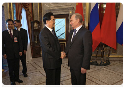 Prime Minister Vladimir Putin and Chinese President Hu Jintao visit Gazprom’s main office before holding talks in Moscow|16 june, 2011|20:58