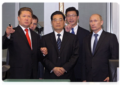 Prime Minister Vladimir Putin and Chinese President Hu Jintao visit Gazprom’s main office before holding talks in Moscow|16 june, 2011|20:58