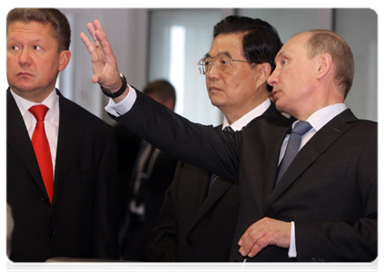 Prime Minister Vladimir Putin and Chinese President Hu Jintao visit Gazprom’s main office before holding talks in Moscow|16 june, 2011|20:58