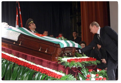 Prime Minister Vladimir Putin pays last respects to Abkhazian President Sergei Bagapsh who died last Sunday