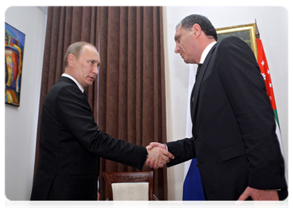 Prime Minister Vladimir Putin meets with Abkhazian Prime Minister Sergei Shamba|2 june, 2011|15:03