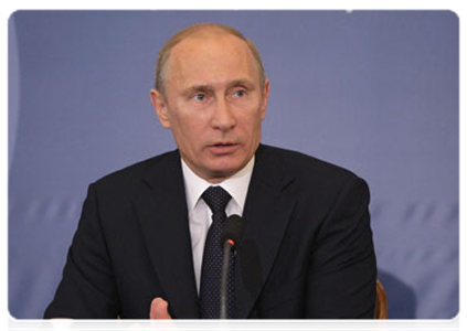 Председатель Правительства Российской Федерации В.В.Путин встретился  с активом Ассоциации «Российско-французский диалог»|21 июня, 2011|14:48