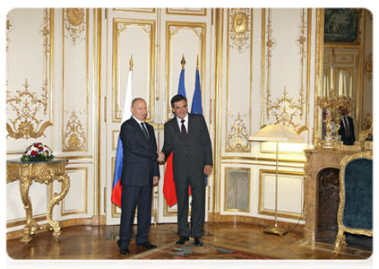 Председатель Правительства Российской Федерации В.В.Путин и Премьер-министр Франции Ф.Фийон провели по итогам своих переговоров совместную пресс-конференцию|21 июня, 2011|16:06