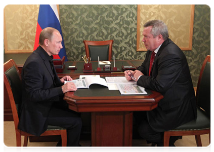 Prime Minister Vladimir Putin meeting with Rostov Region Governor Vasily Golubev|23 june, 2011|20:29