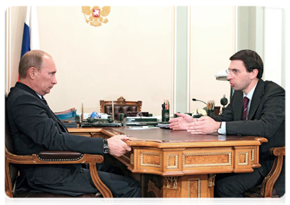 Prime Minister Vladimir Putin with Minister of Communications and Mass Media Igor Shchegolev|24 june, 2011|13:15