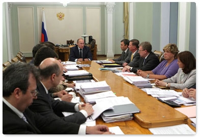 Prime Minister Vladimir Putin chairs a meeting on budget policy and basic budget indices for 2012-2014