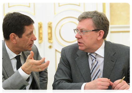 Deputy Prime Minister Alexander Zhukov and Deputy Prime Minister and Finance Minister Alexei Kudrin at a Government Presidium meeting|28 june, 2011|16:48