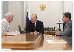 Prime Minister Vladimir Putin meets with Culture Minister Alexander Avdeyev and People’s Artist of the USSR Vasily Lanovoi