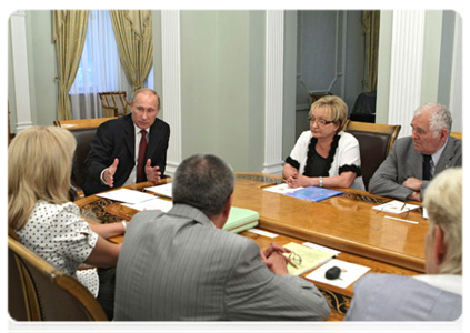 Prime Minister Vladimir Putin at a healthcare conference|29 june, 2011|19:33