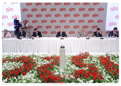 Prime Minister Vladimir Putin addressing the VI International Railway Business Forum “Strategic Partnership 1520” in Sochi|3 june, 2011|14:53