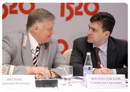 Deputy Minister of Economic Development Stanislav Voskresensky and Russian Railways CEO Vladimir Yakunin|3 june, 2011|14:58