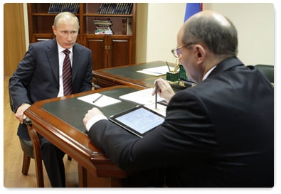 Prime Minister Vladimir Putin meets with Sverdlovsk Governor Alexander Misharin