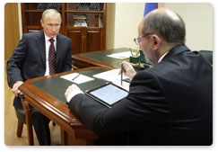 Prime Minister Vladimir Putin meets with Sverdlovsk Governor Alexander Misharin