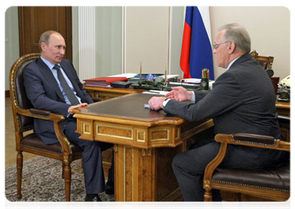 Prime Minister Vladimir Putin meets with President of the Russian Academy of Sciences Yuri Osipov|4 june, 2011|12:30