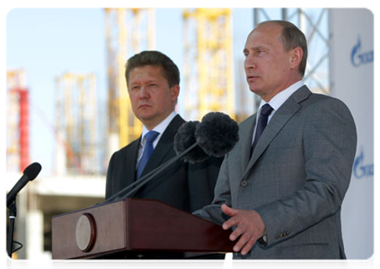 Prime Minister Vladimir Putin at the Dzhubga-Lazarevskoye-Sochi pipeline start-up ceremony|6 june, 2011|16:51