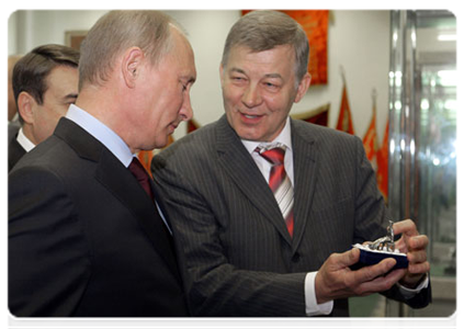 Prime Minister Vladimir Putin on a visit to Moscow State University of Railway Communications|8 june, 2011|19:38