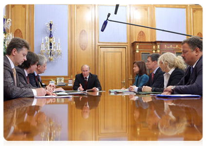 Prime Minister Vladimir Putin leads a meeting on Russia's entry into the World Trade Organisation|9 june, 2011|15:04