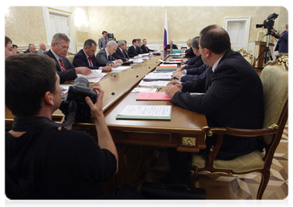 Prime Minister Vladimir Putin at the meeting of the Government Presidium|9 june, 2011|19:29