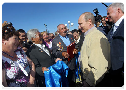 Prime Minister Vladimir Putin visiting the village of Tungui in Buryatia|1 july, 2011|15:01