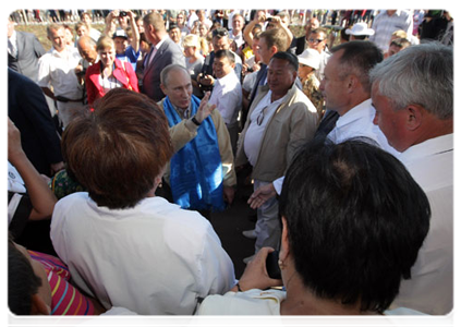 Prime Minister Vladimir Putin visiting the village of Tungui in Buryatia|1 july, 2011|15:01