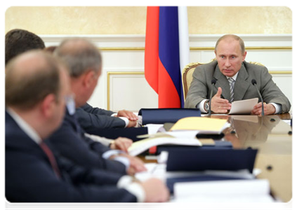 Prime Minister Vladimir Putin at a meeting of Vnesheconombank’s Observation Council|13 july, 2011|19:38