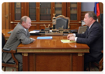 Prime Minister Vladimir Putin meeting with Altai Region Governor Alexander Karlin|13 july, 2011|21:43