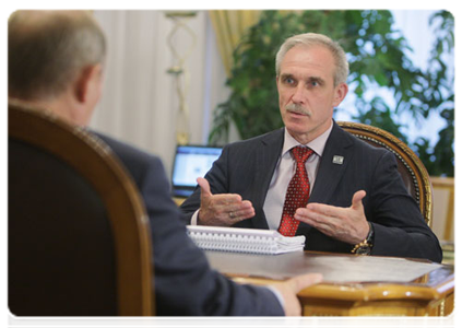 Ulyanovsk Region Governor Sergei Morozov at a meeting with Prime Minister Vladimir Putin|18 july, 2011|11:11