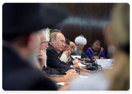 Prime Minister Vladimir Putin with representatives of confessions and ethnic and public organisations|19 july, 2011|18:34