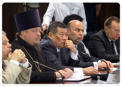 Representatives of Russian religious, public and ethnic cultural organisations|19 july, 2011|18:34
