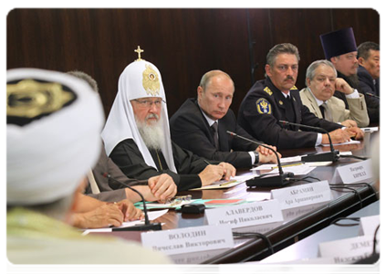 Prime Minister Vladimir Putin with representatives of confessions and ethnic and public organisations|19 july, 2011|18:34